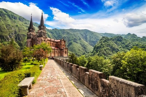 Basílica de Covadonga (Asturias)