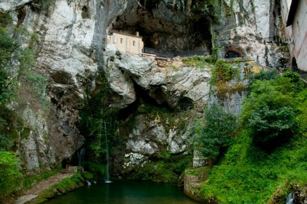 Cueva de Covadonga (Asturias)