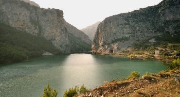 Tierra desconocida: Albania, la perla secreta del Mediterráneo