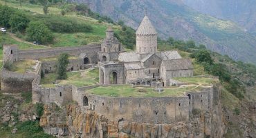 Armenia pone en funcionamiento el teleférico más grande del mundo