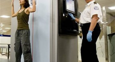 Los polémicos escáneres corporales llegan a Europa