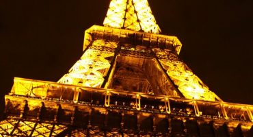 Un paseo bajo las luces de París