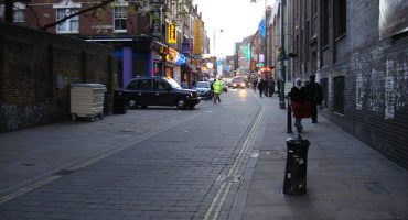 Crean tours por Londres guiados por mendigos y homeless