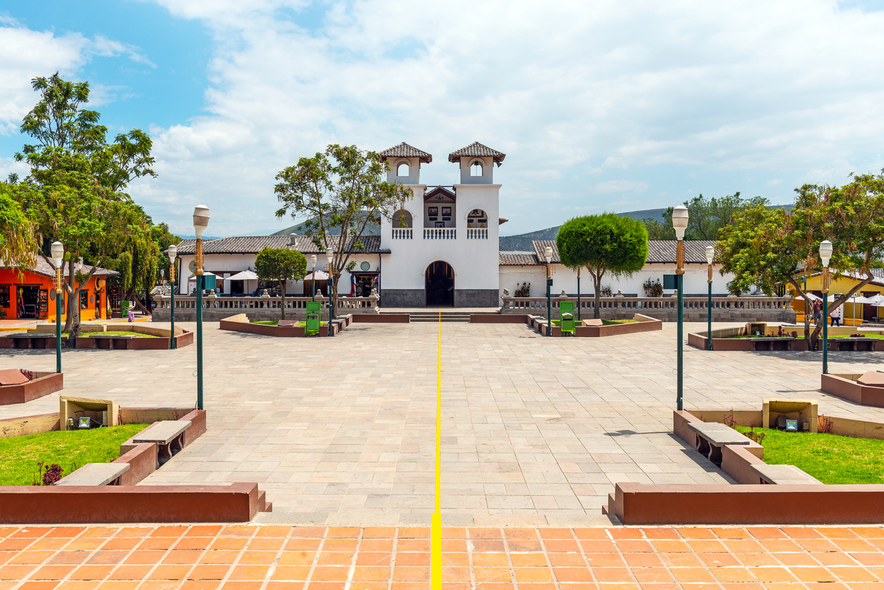Mitad del mundo, en Quito (Ecuador)