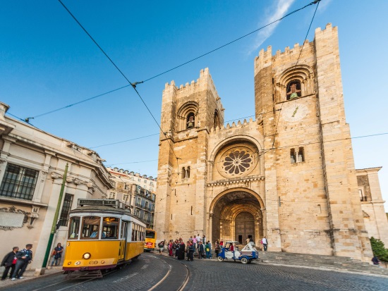 Catedral-Tranvía-Lisboa