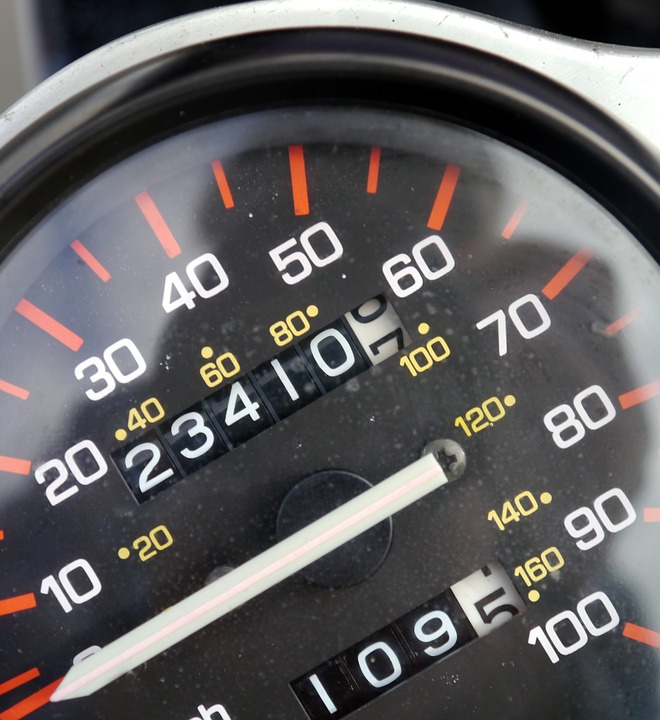 Consulta antes de alquilar un coche las limitaciones de kilometraje