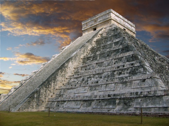 Pirámide de Kuculcán, en Chichén Itza (México)