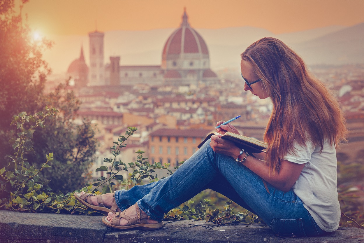 Hablamos con populares travel bloggers sobre sus libros publicados y las lecturas que más les han influido.