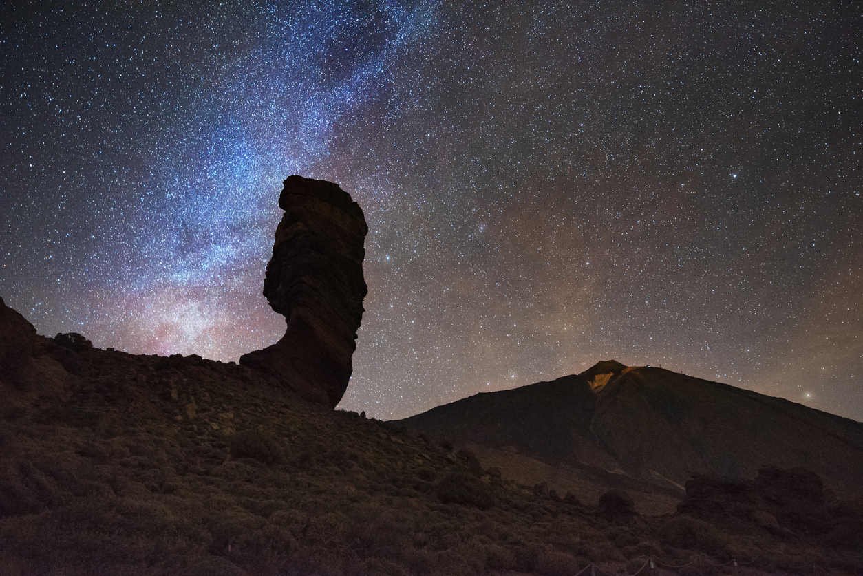 Noche estrellada en el Parque Nacional del Teide