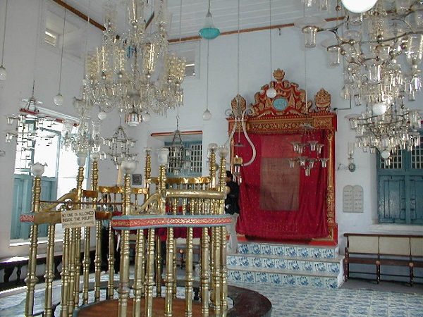 El Arón Kodesh de una sinagoga.