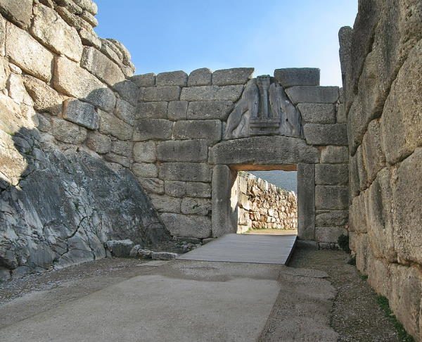 Puerta de los Leones, en el yacimiento arqueológico de Micenas