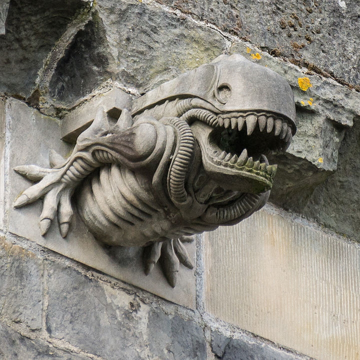Gárgola Alien en la Abadía Paisley (Escocia)