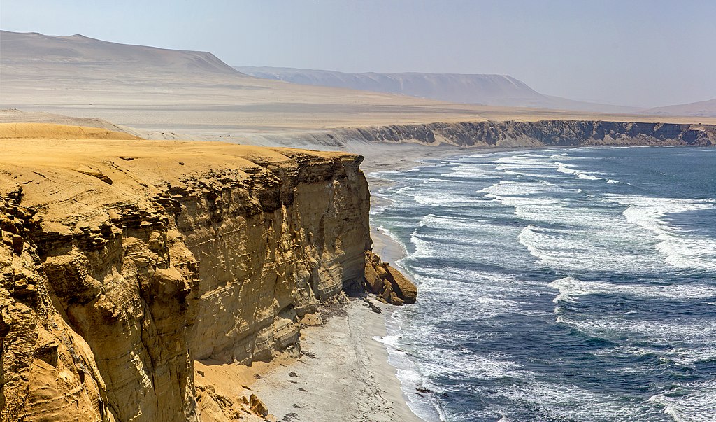 Panorámica de la Reserva Natural de Paracas en Perú