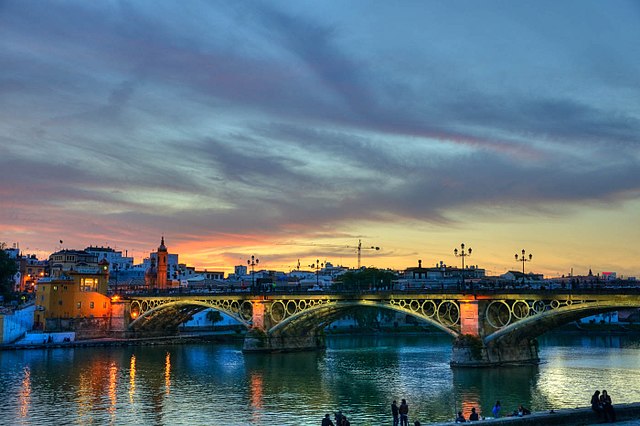 Puente de Triana (Sevilla)