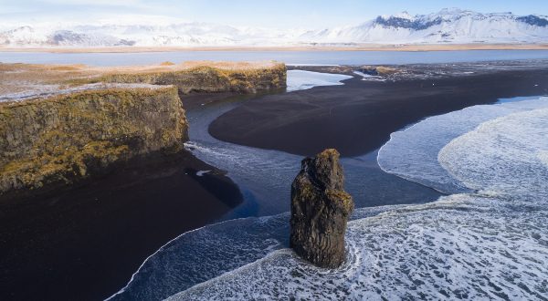 Playa de arena negra de Vaki (Islandia)