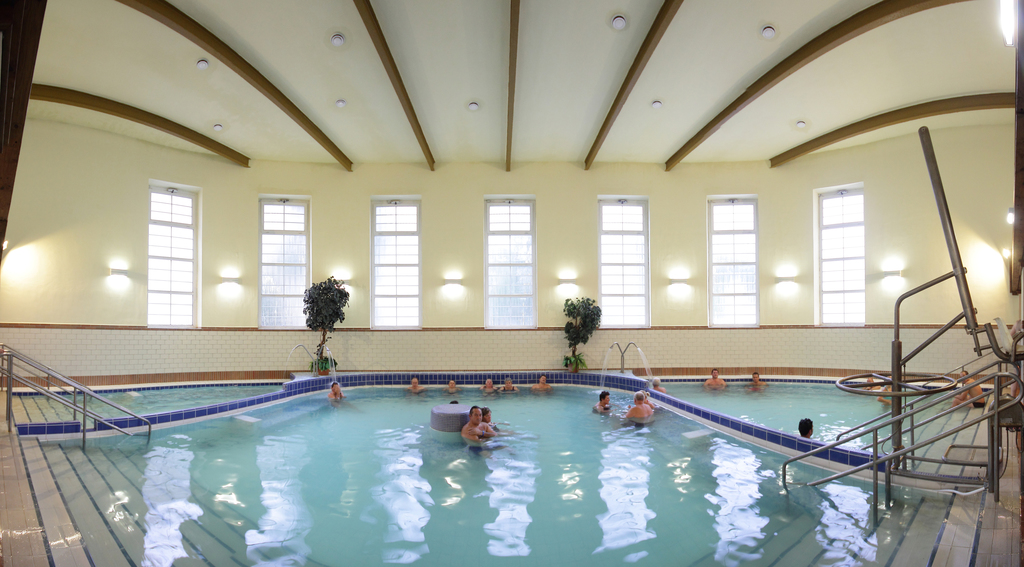 Interior de las termas Dándar, en Budapest