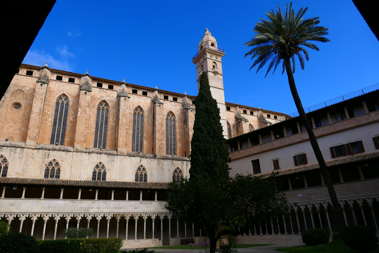 Claustro del convento de San Francesc en Palma