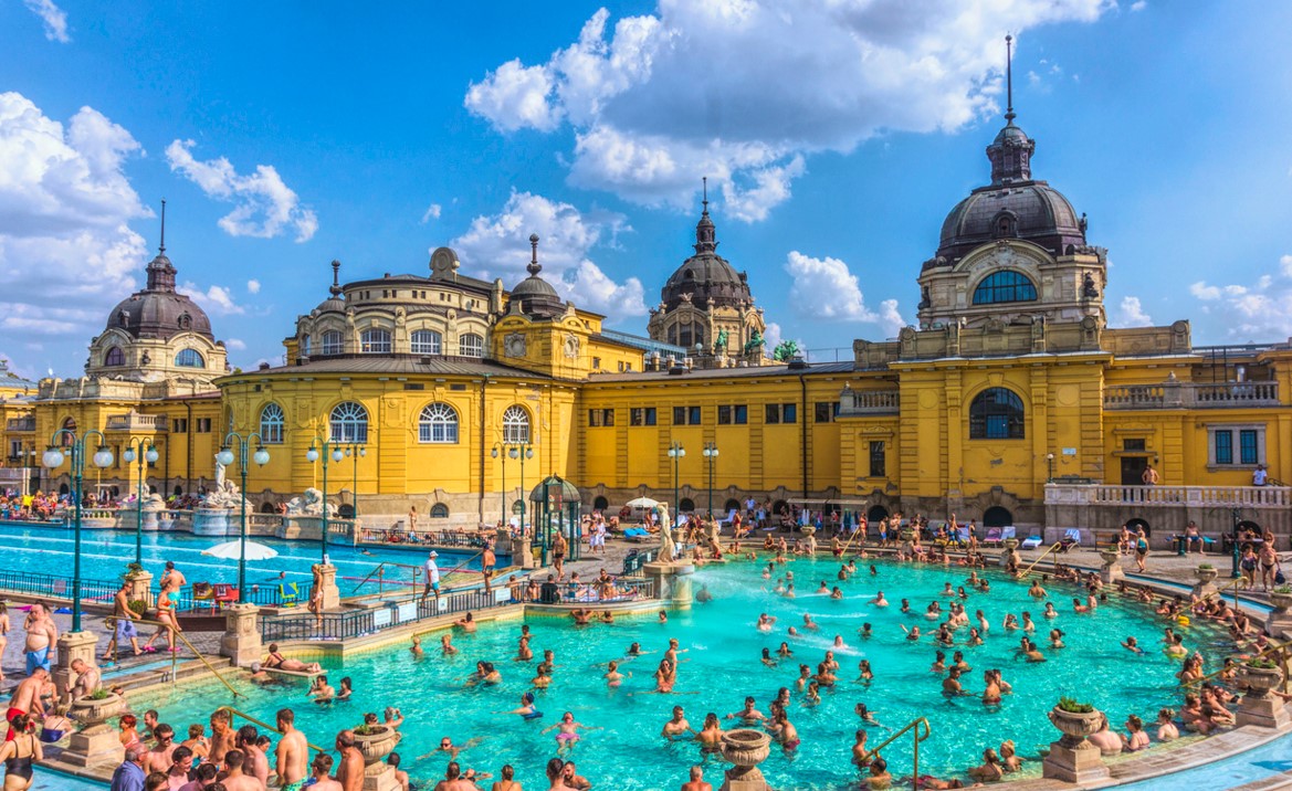 Las piscinas exteriores de las termas de Szechenyi
