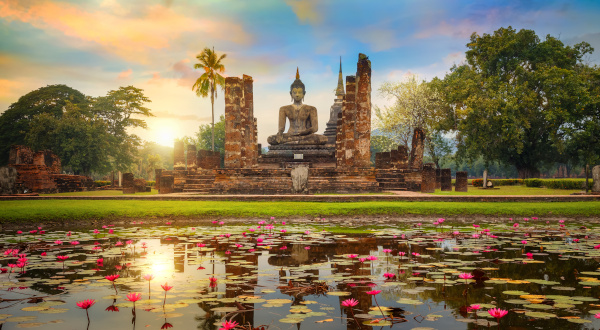 Buda en el templo de Wat Mahathat