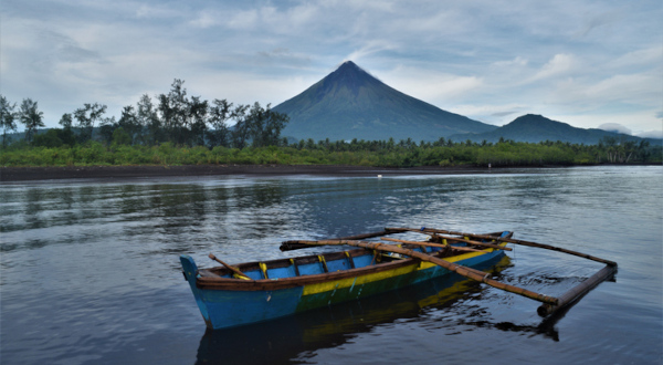 Vistas del volcán Mayon en Filipinas