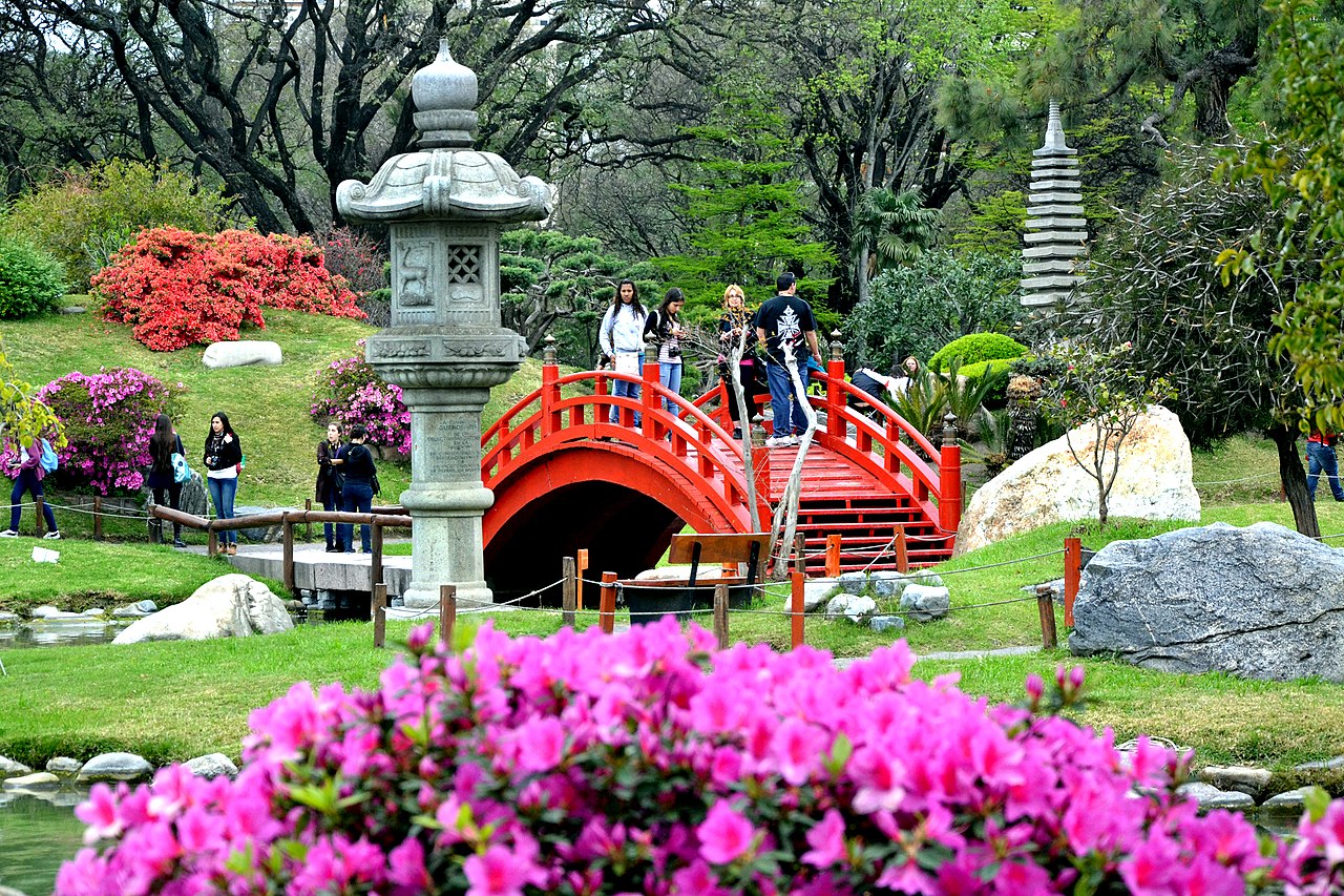 Puente Toku Baishi en el Jardín Japonés de Buenos Aires