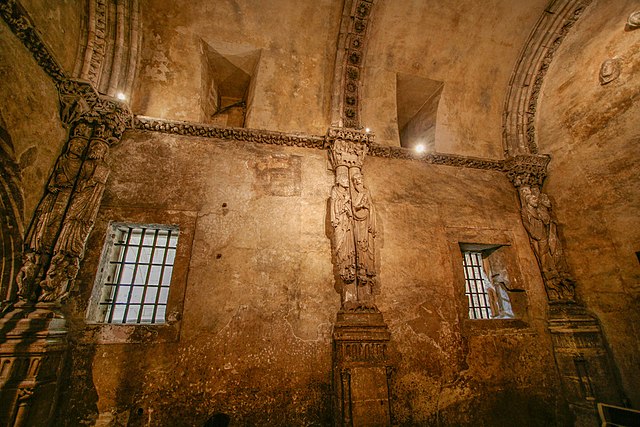 Capilla de San Miguel, en la Cámara Santa de Oviedo