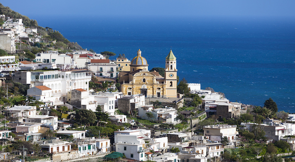 Vista de la catedral de Nápoles