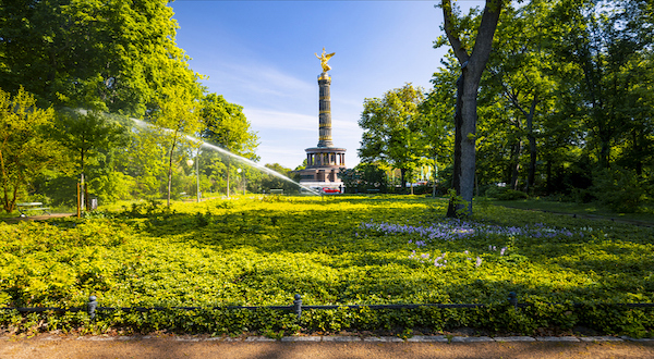 Columna de la Victoria en el Jardín Botánico de Berlín