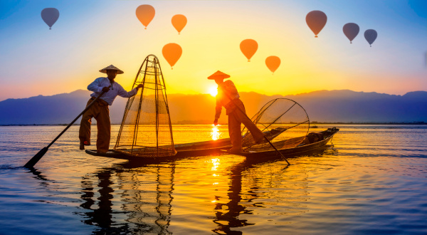 Globos aerostáticos sobre el Lago Inle