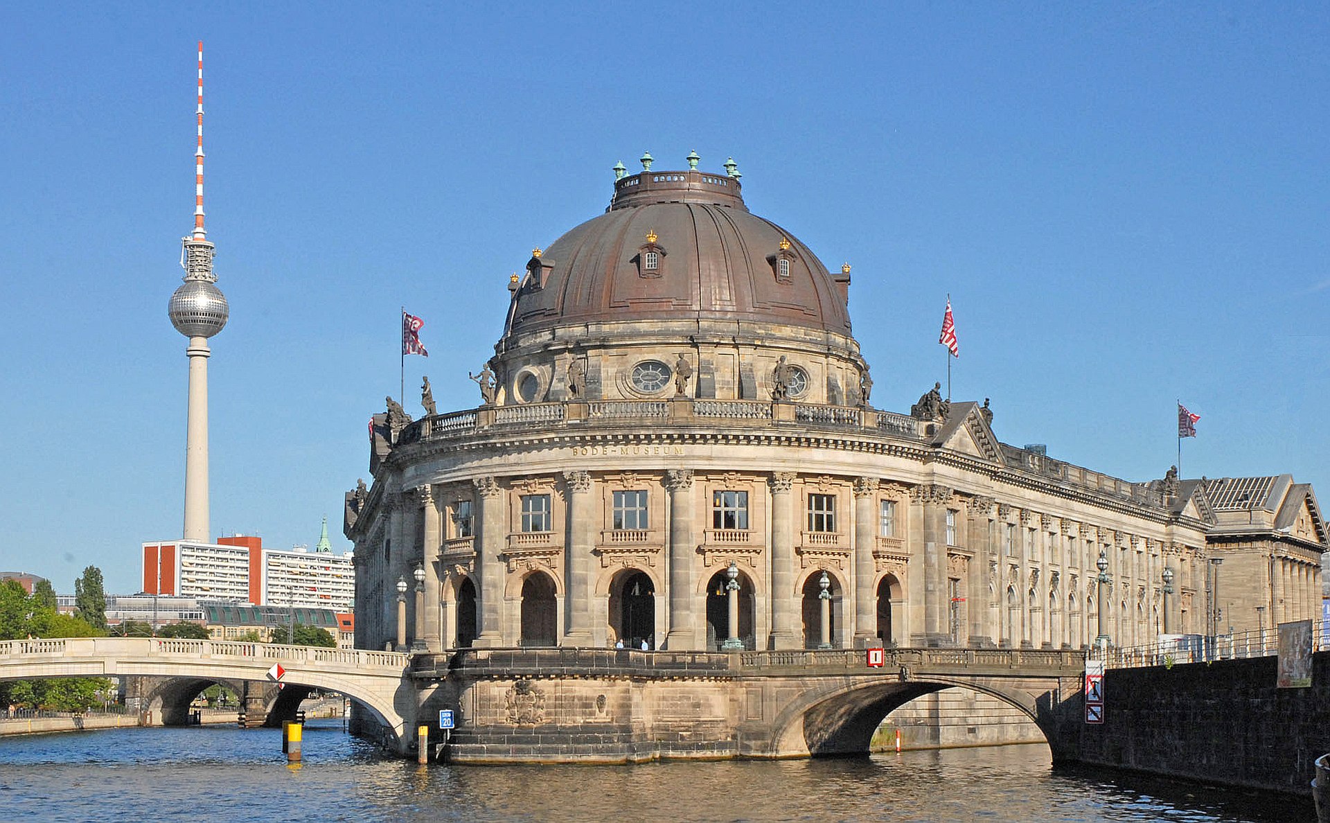 Fachada del Museo Bode