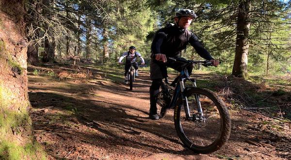 Ciclista en los senderos de Wangenbourg