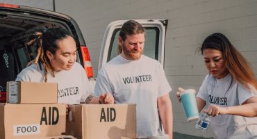 Turismo y voluntariado: cómo viajar ayudando