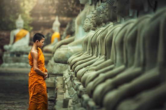 Monje budistsa en Laos